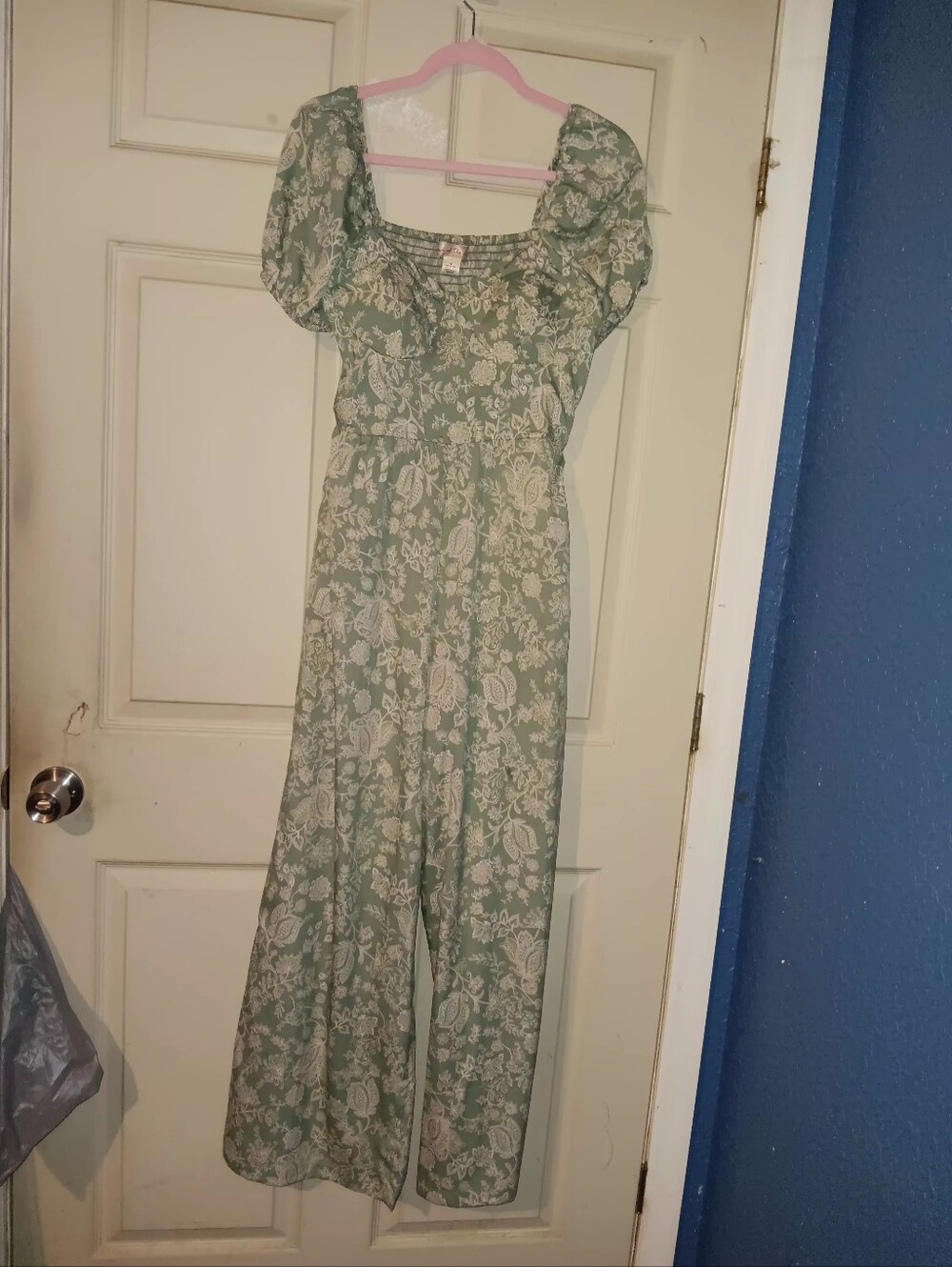 Band Of The Free Light Green And Cream Floral Jumpsuit Sz M Stretch Back